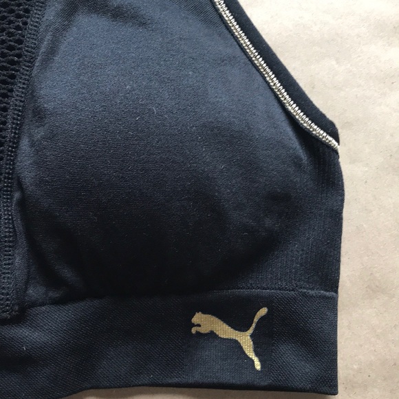 Like new ! Puma sports bra - Picture 5 of 5